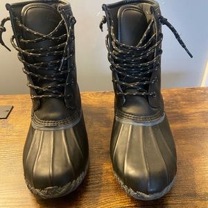 Lands End insulated duck boot